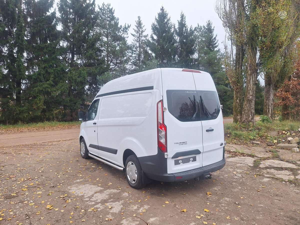 Ford Transit 2015 — engine 2200 cm³, 125 HP (92kW)