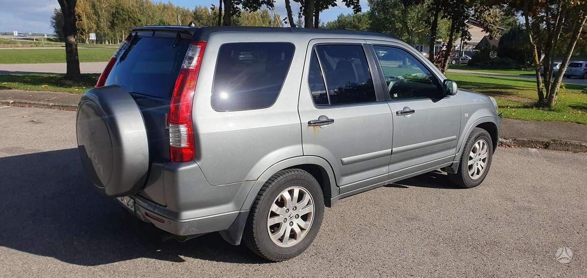 Honda CR-V 2006 — вигляд ззаду