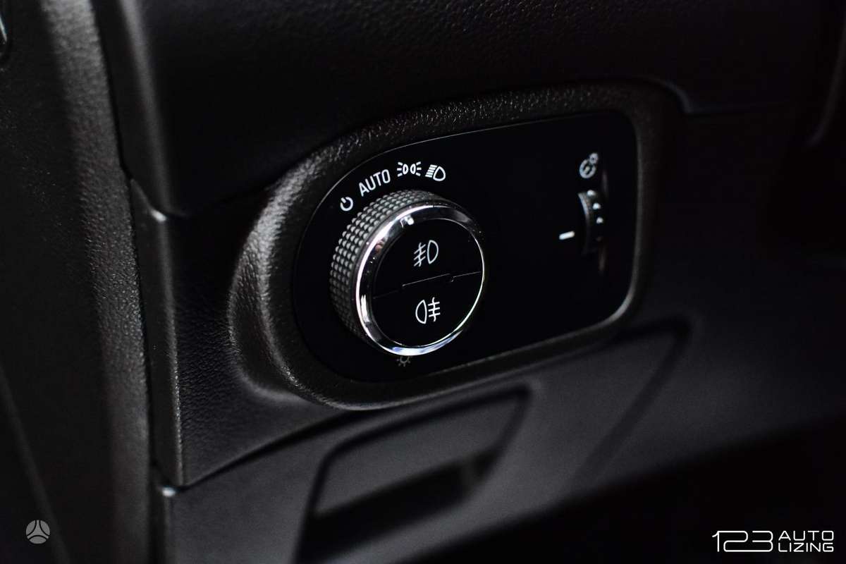 Opel Zafira 2012 — photo 16