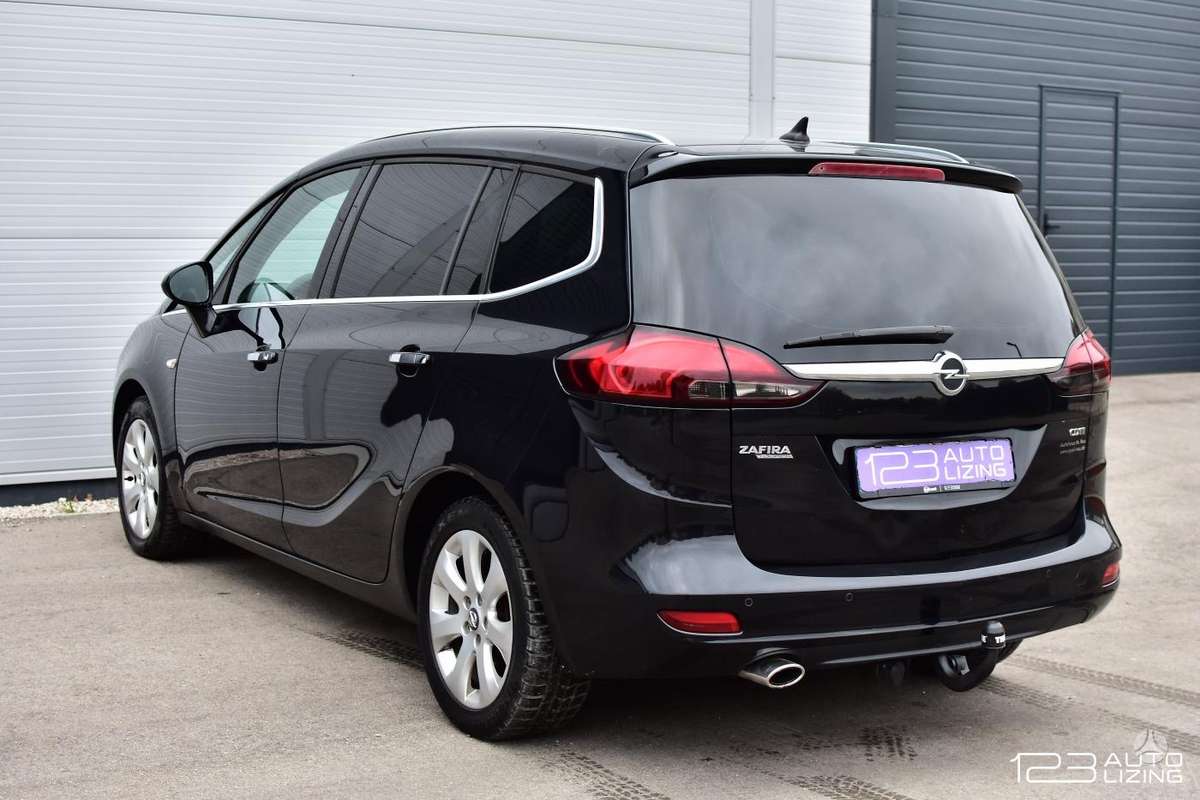 Opel Zafira 2012 — photo 9