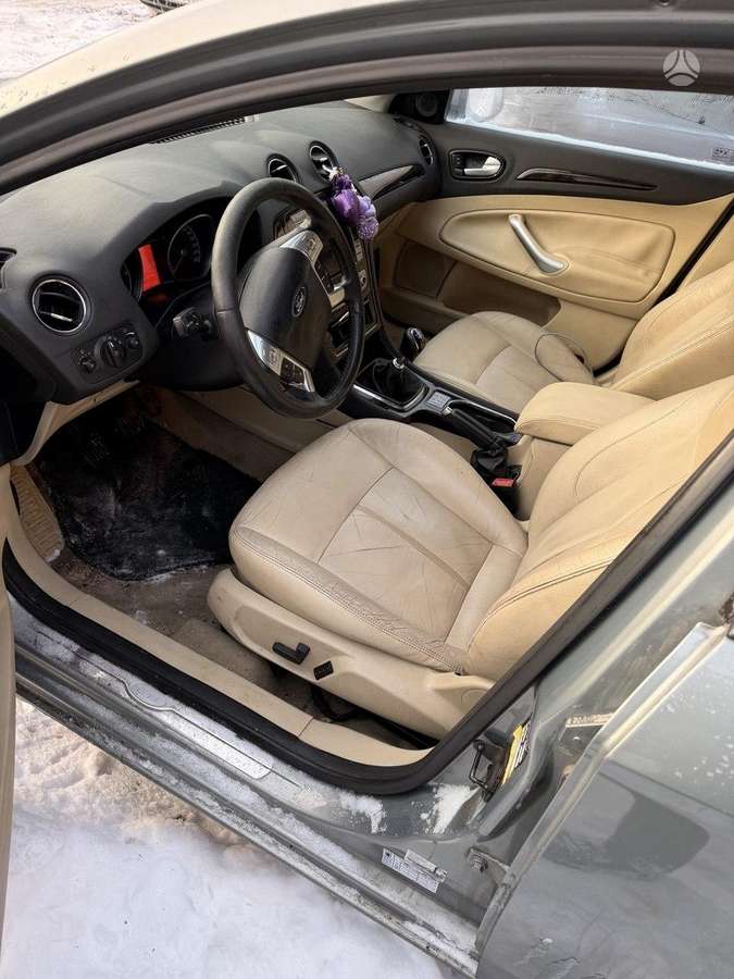 Ford Mondeo 2007 — photo 11