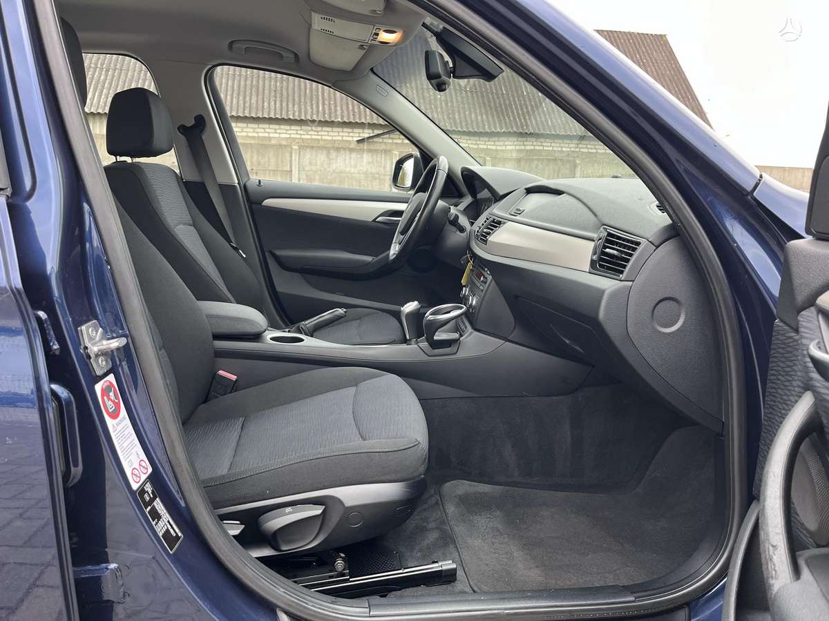 BMW X1 2013 — photo 14