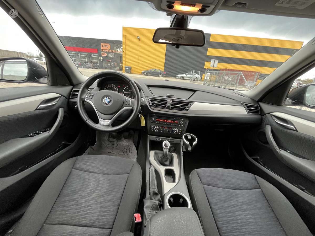 BMW X1 2013 — photo 21