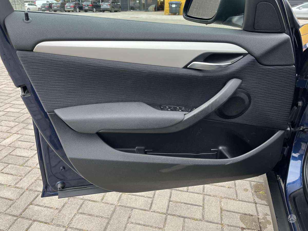 BMW X1 2013 — photo 23