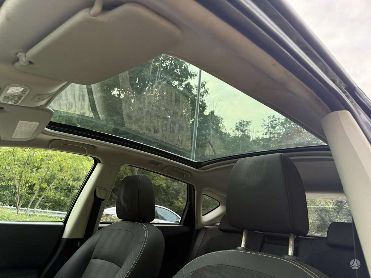 Nissan Qashqai 2012 — photo 11
