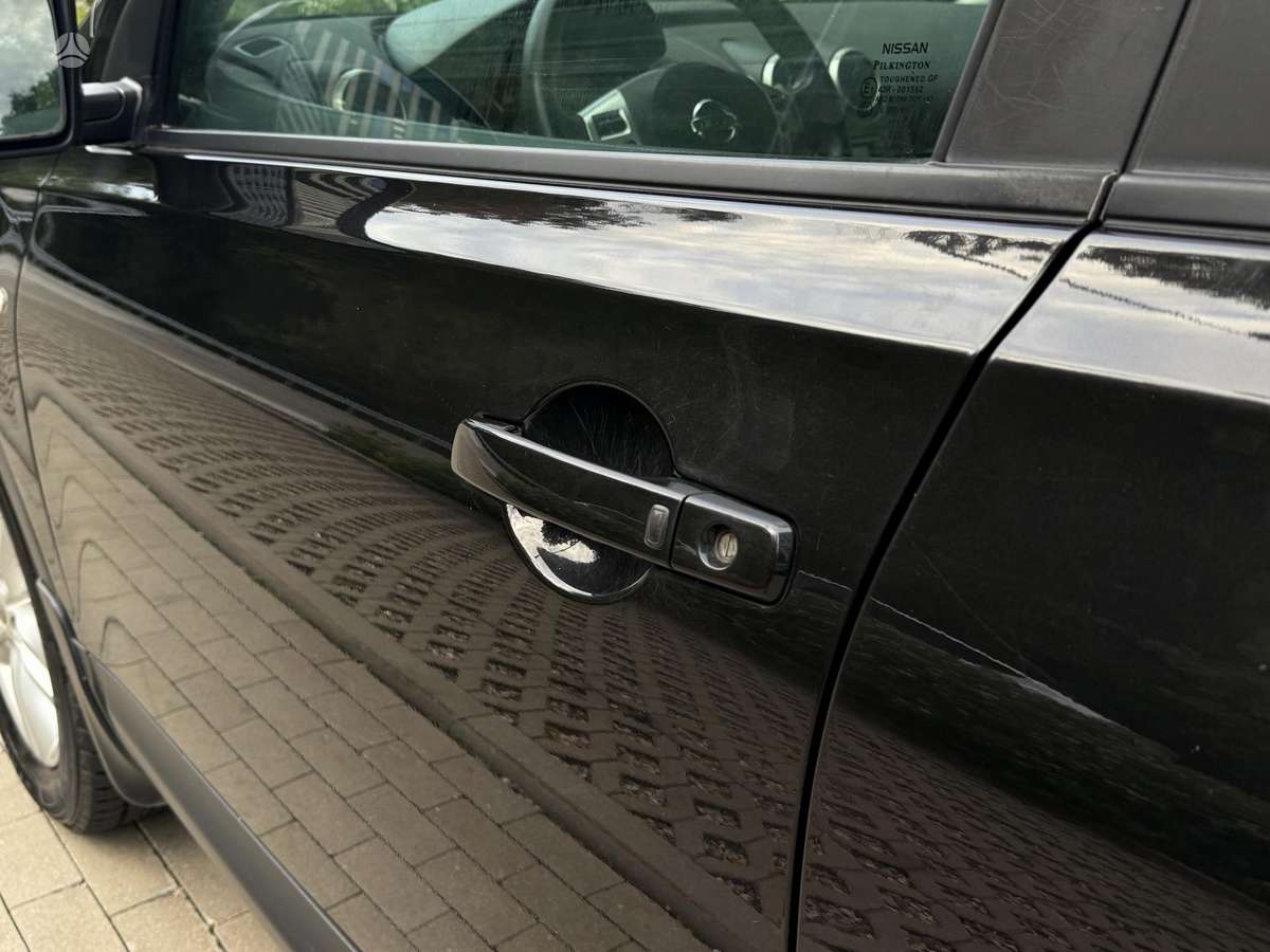 Nissan Qashqai 2012 — photo 13