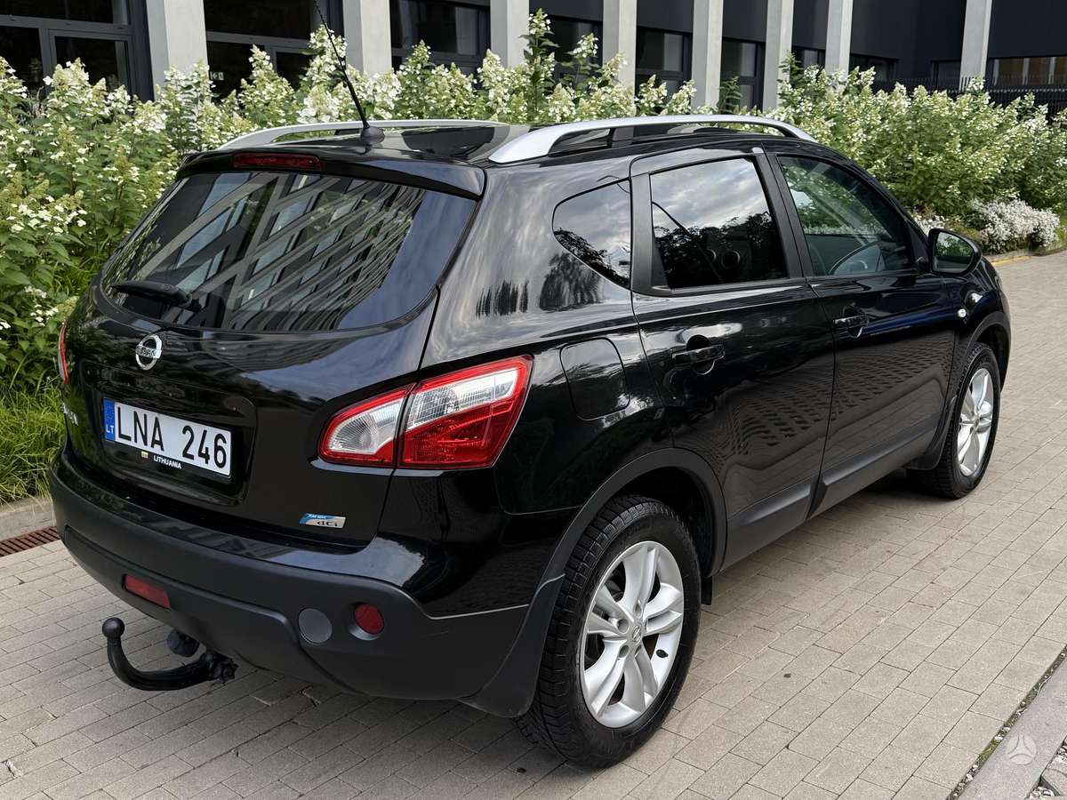 Nissan Qashqai 2012 — engine 1995 cm³, 150 HP (110kW)
