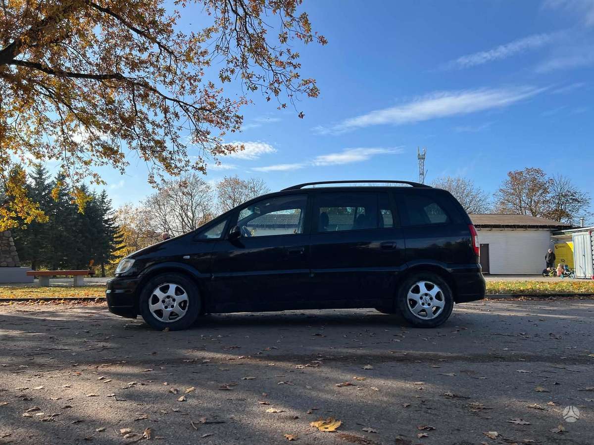 Opel Zafira, 2004