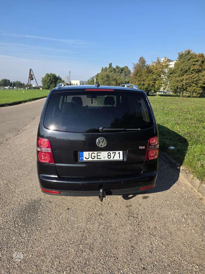 Volkswagen Touran 2007 — photo 6