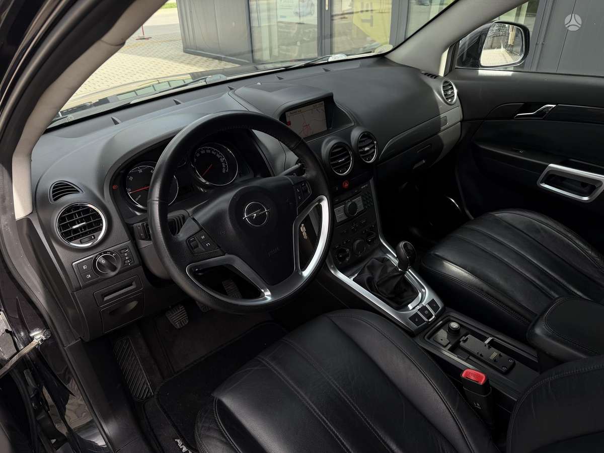 Opel Antara 2011 — photo 10