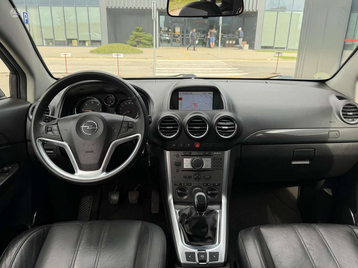Opel Antara 2011 — photo 14
