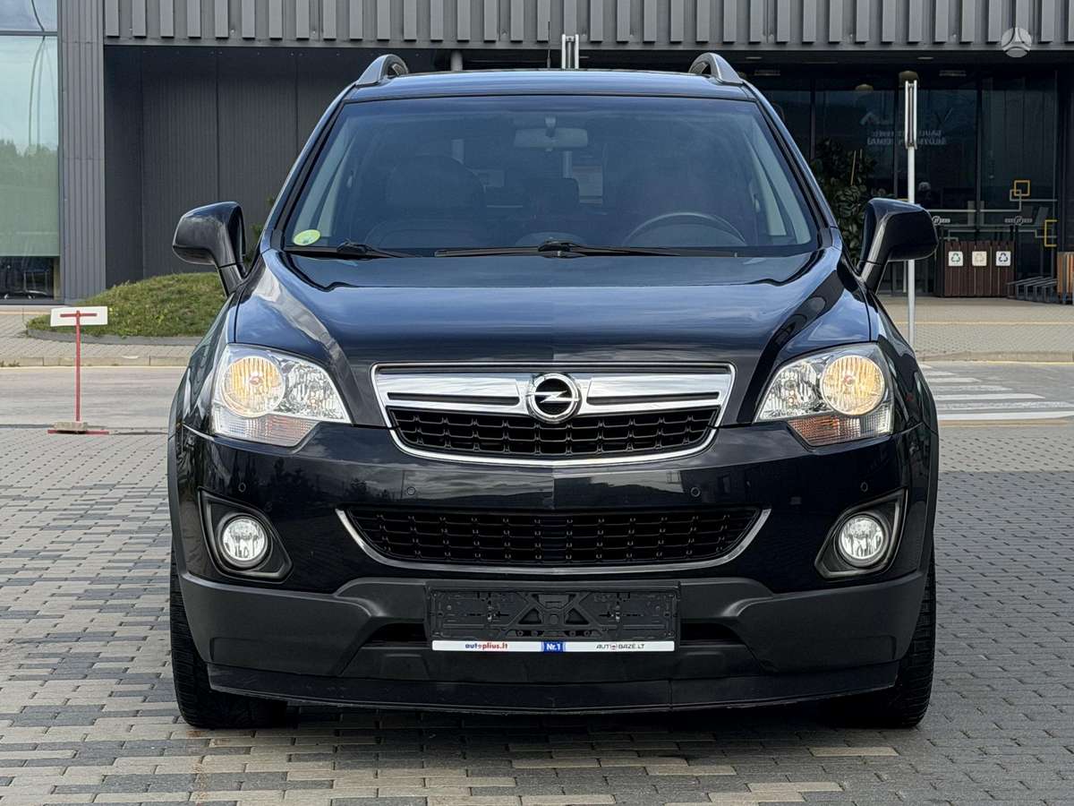 Opel Antara 2011 — rear view