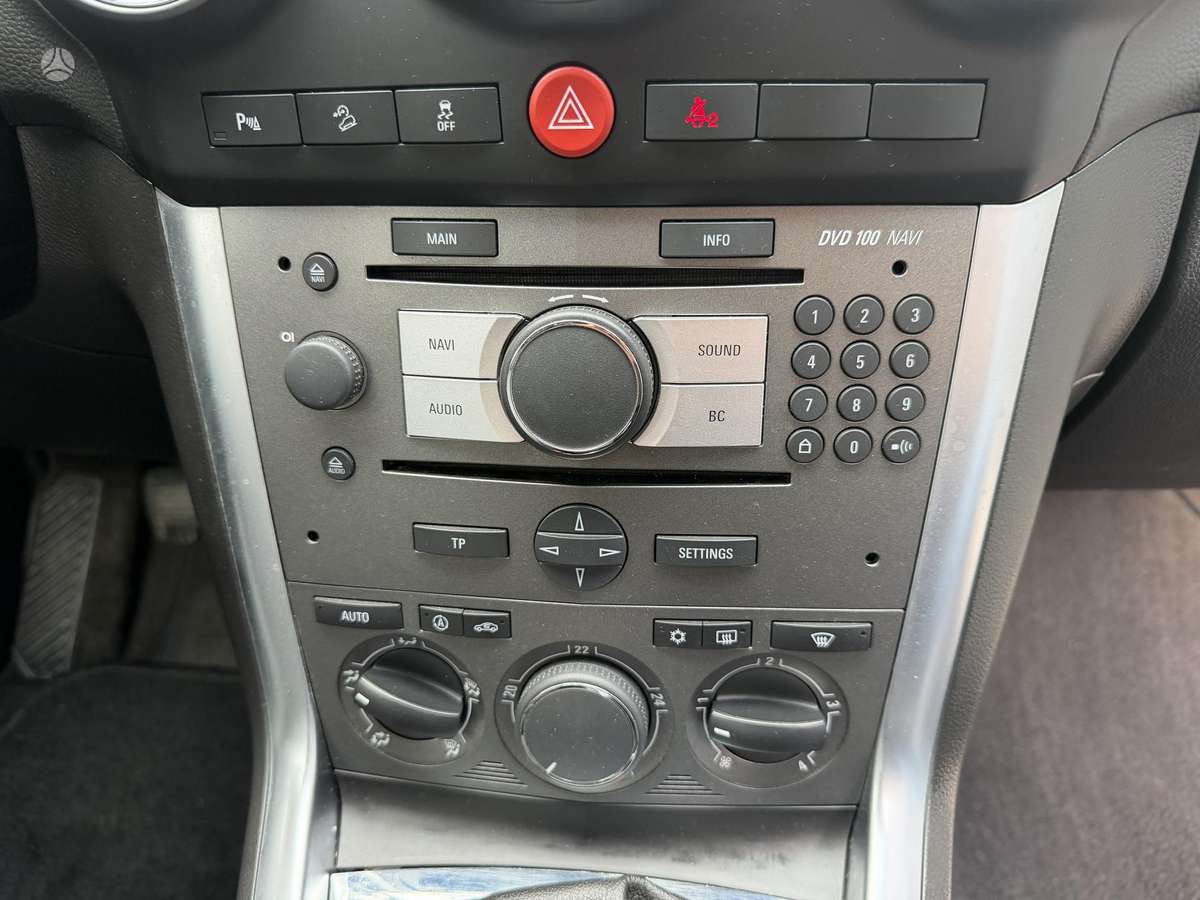 Opel Antara 2011 — photo 20