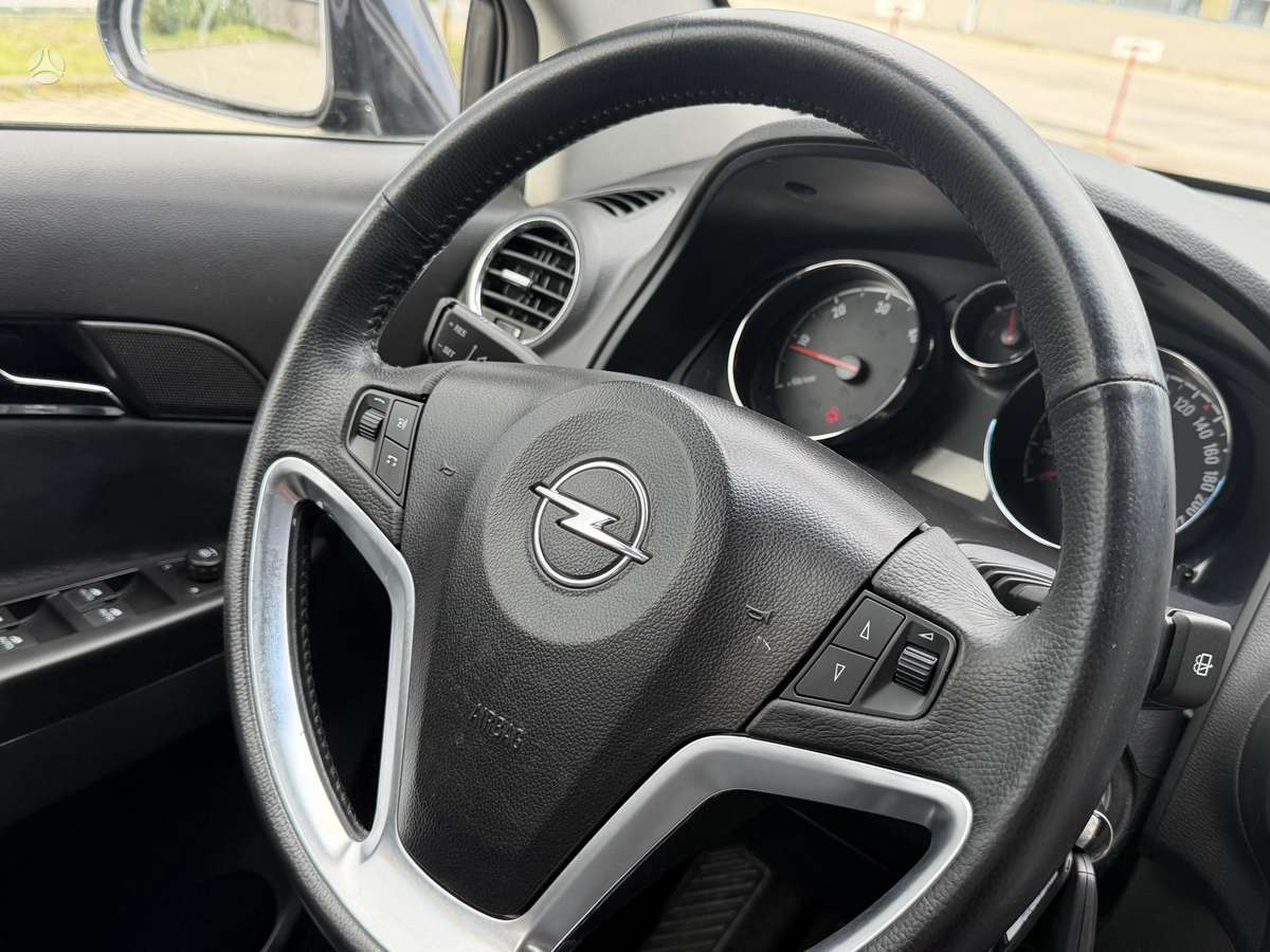 Opel Antara 2011 — photo 22