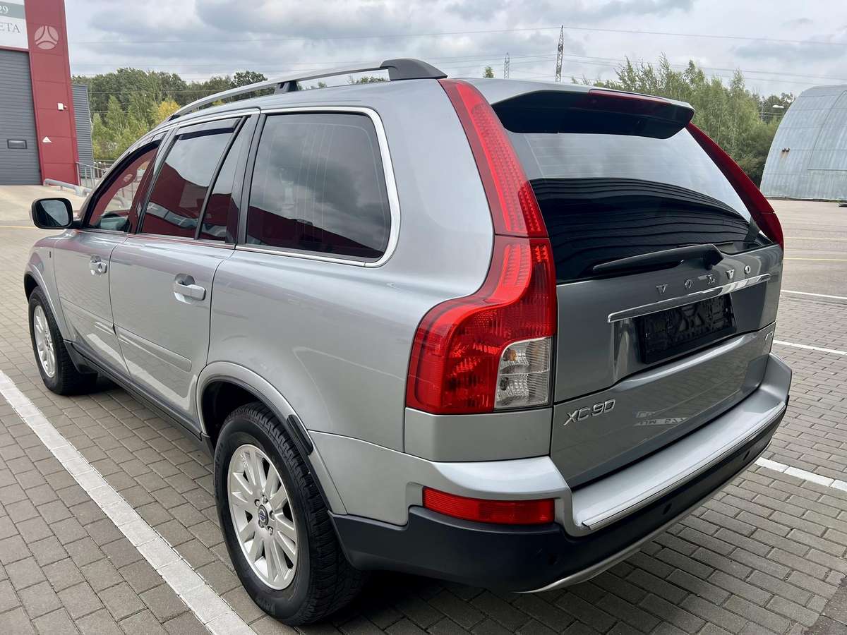 Volvo XC90 2009 — photo 11