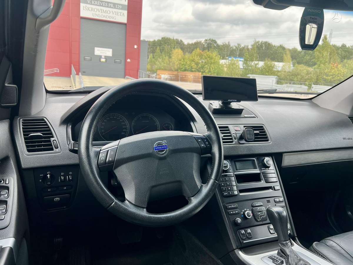 Volvo XC90 2009 — photo 16