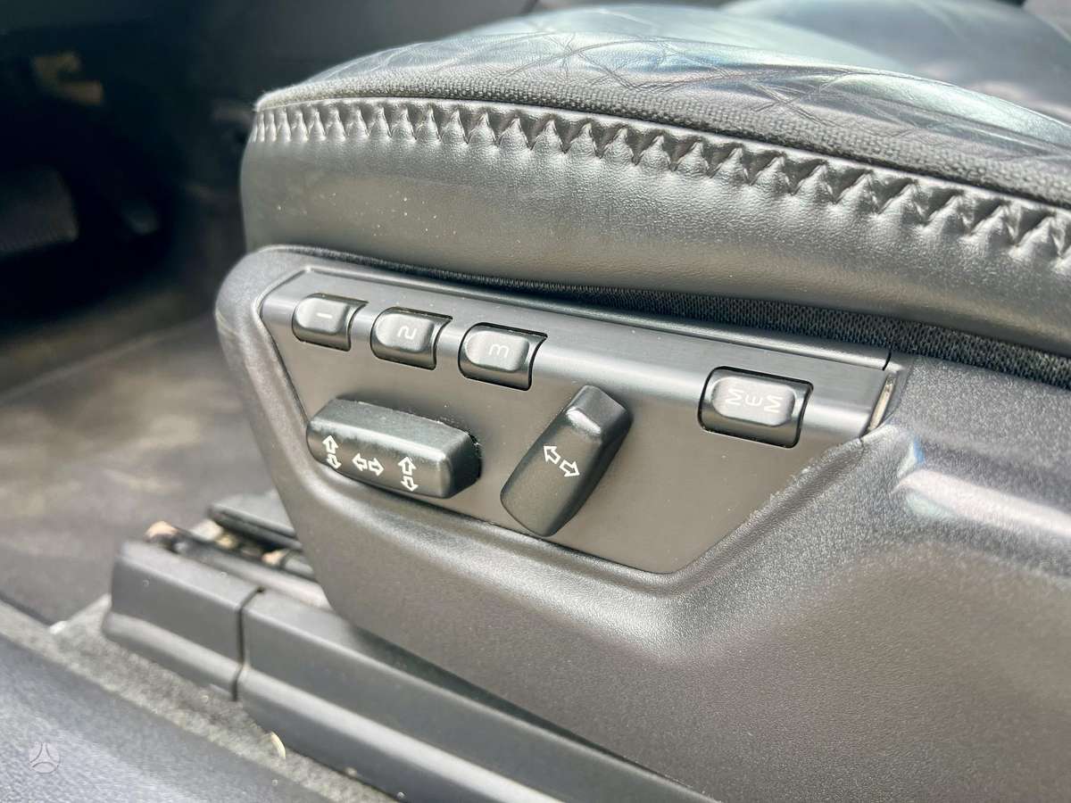 Volvo XC90 2009 — photo 20
