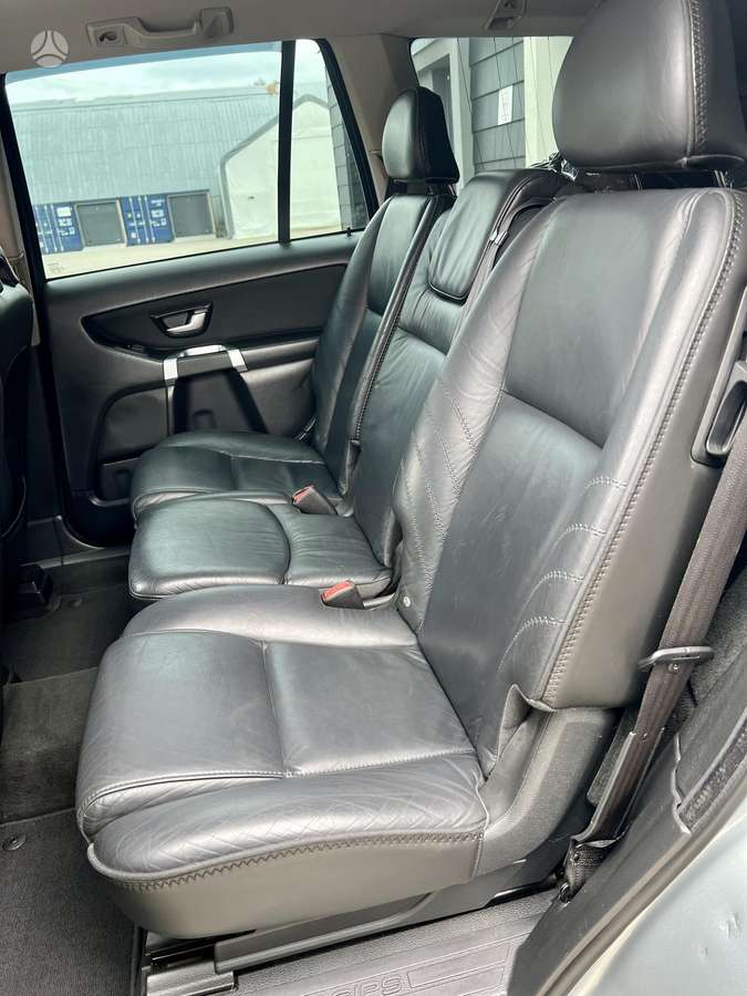 Volvo XC90 2009 — photo 22