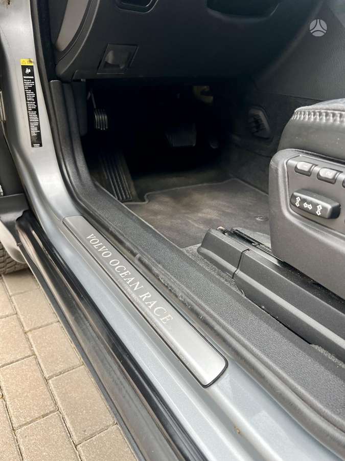 Volvo XC90 2009 — photo 23