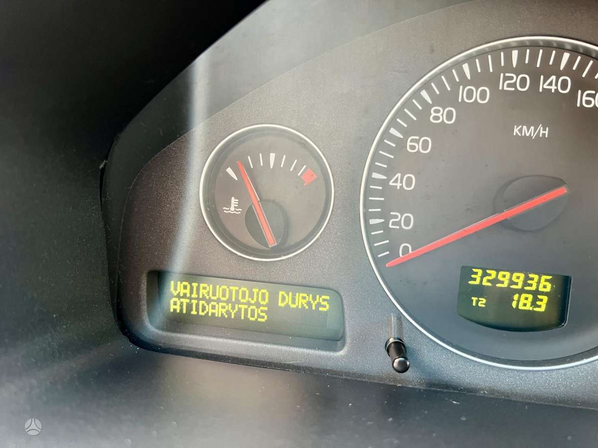 Volvo XC90 2009 — photo 30