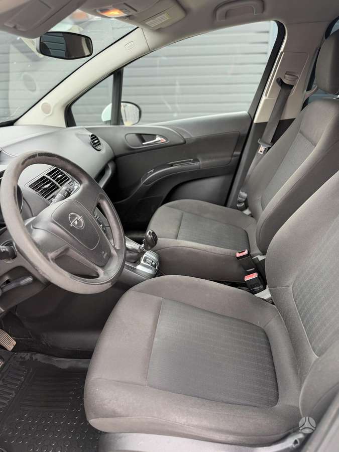Opel Meriva 2012 — photo 19