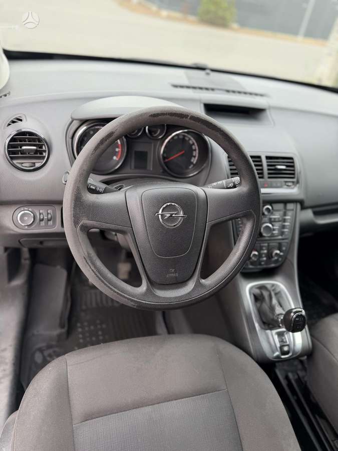 Opel Meriva 2012 — photo 21