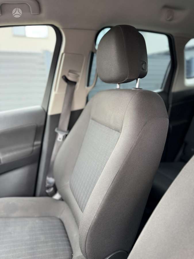 Opel Meriva 2012 — photo 23