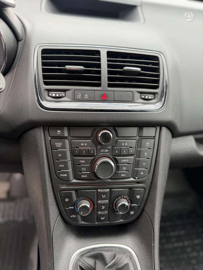 Opel Meriva 2012 — photo 24
