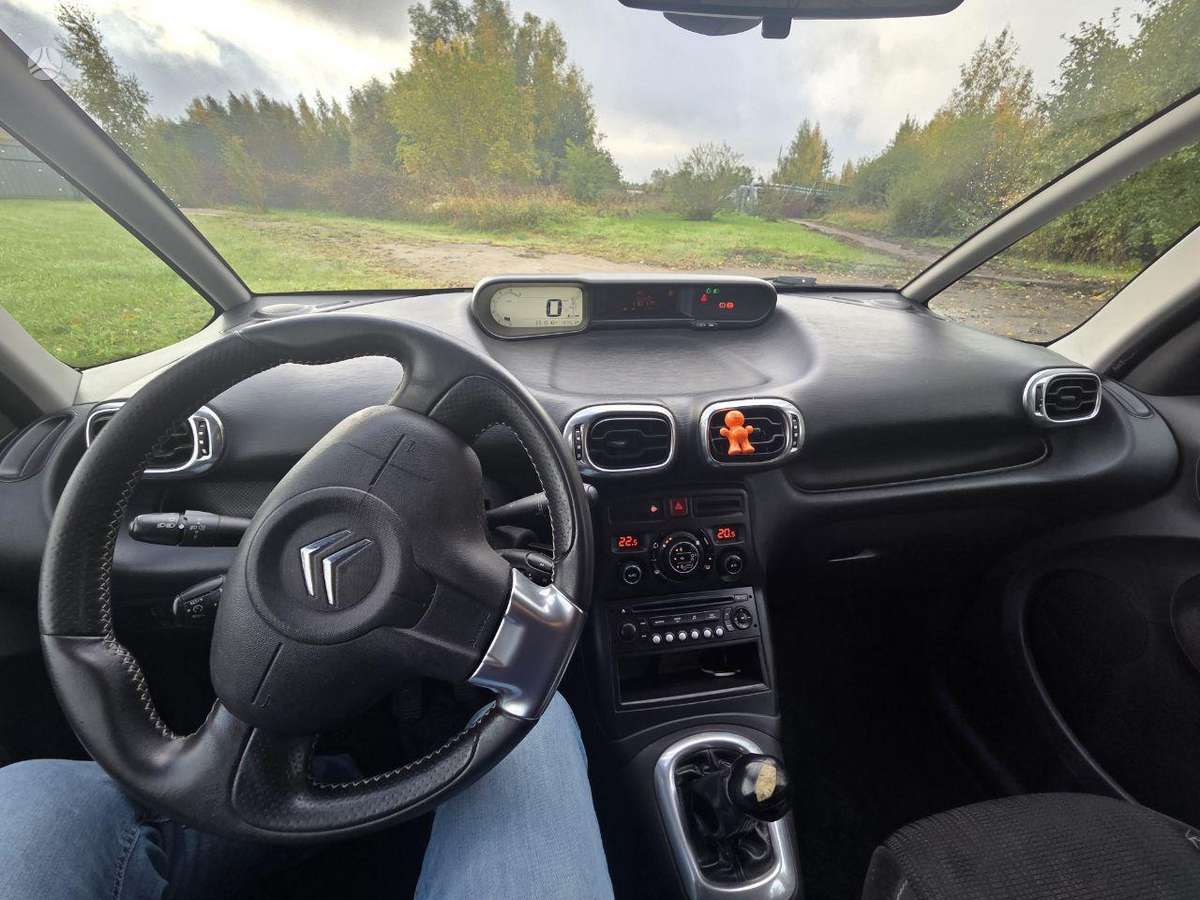 Citroen C3 2010 — photo 7