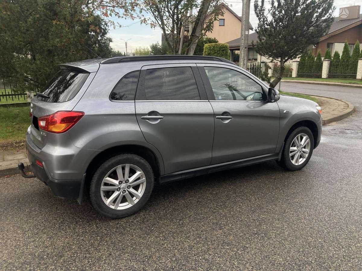 Mitsubishi ASX 2010 — photo 11