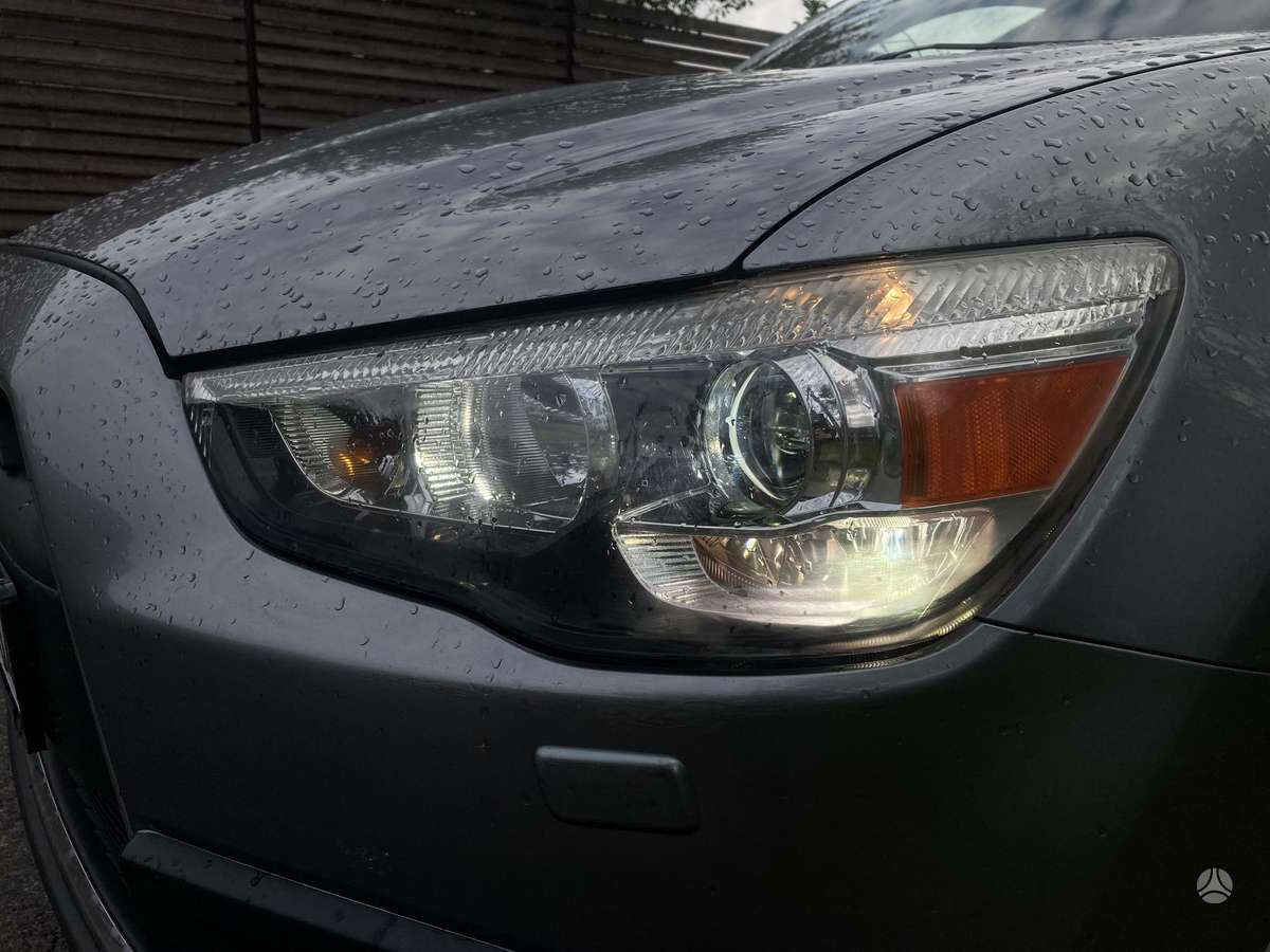 Mitsubishi ASX 2010 — photo 16
