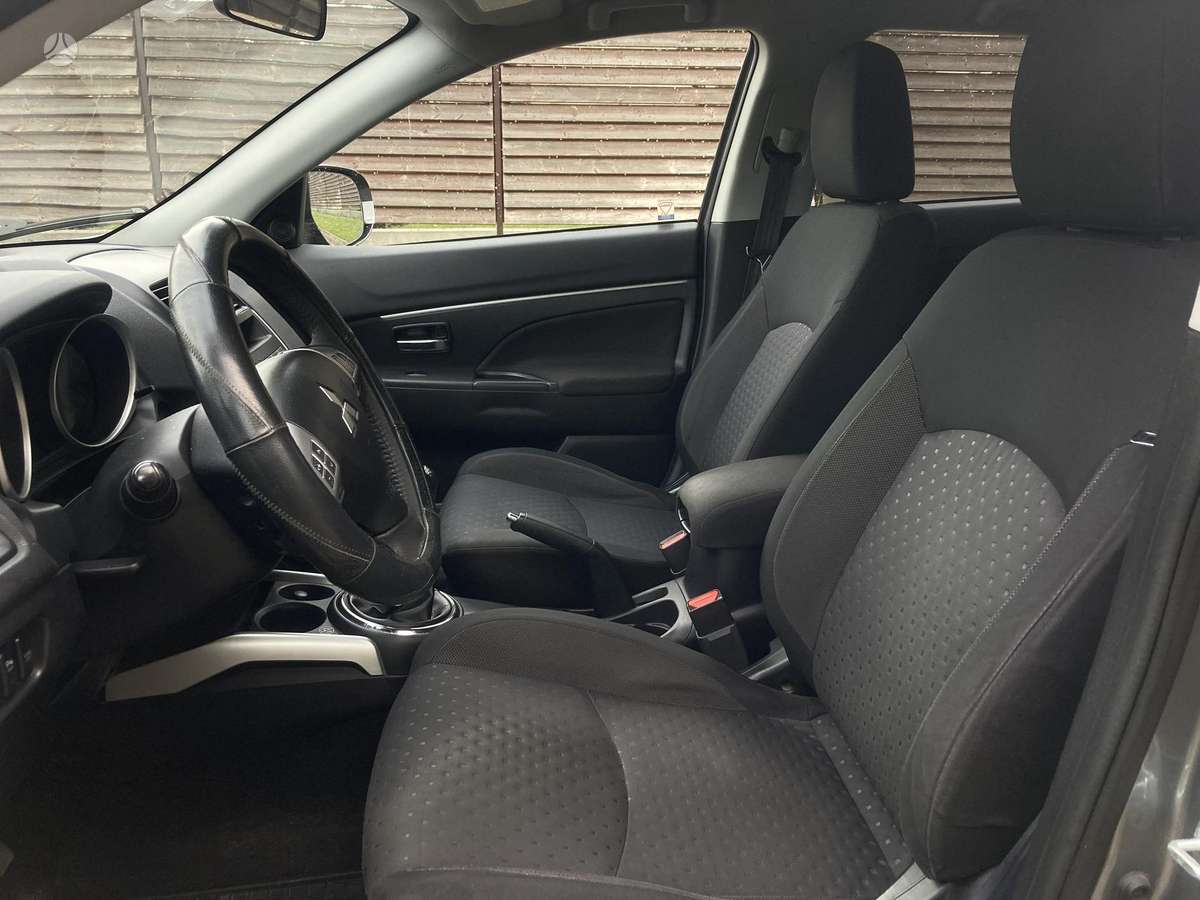 Mitsubishi ASX 2010 — photo 18