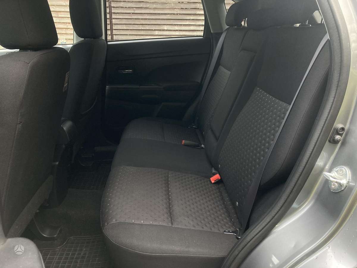 Mitsubishi ASX 2010 — photo 21