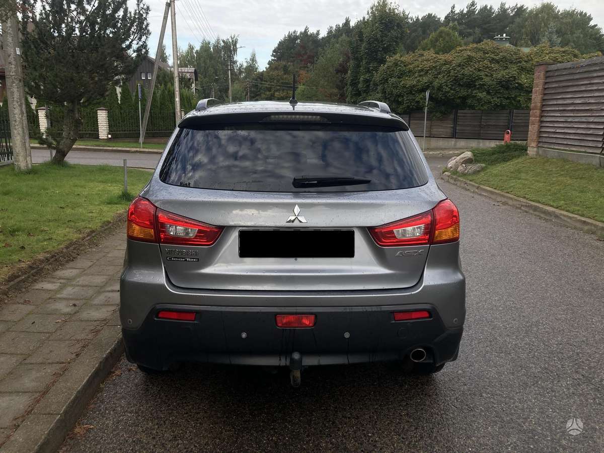 Mitsubishi ASX 2010 — photo 9