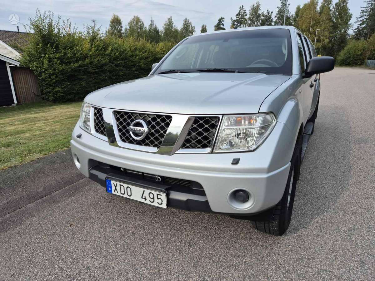 Nissan Navara 2005 — photo 13