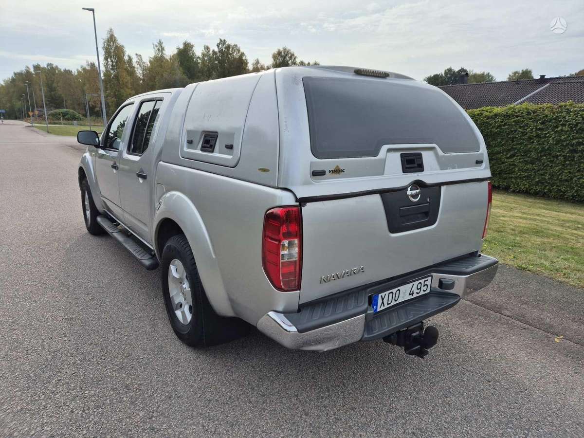 Nissan Navara 2005 — photo 5