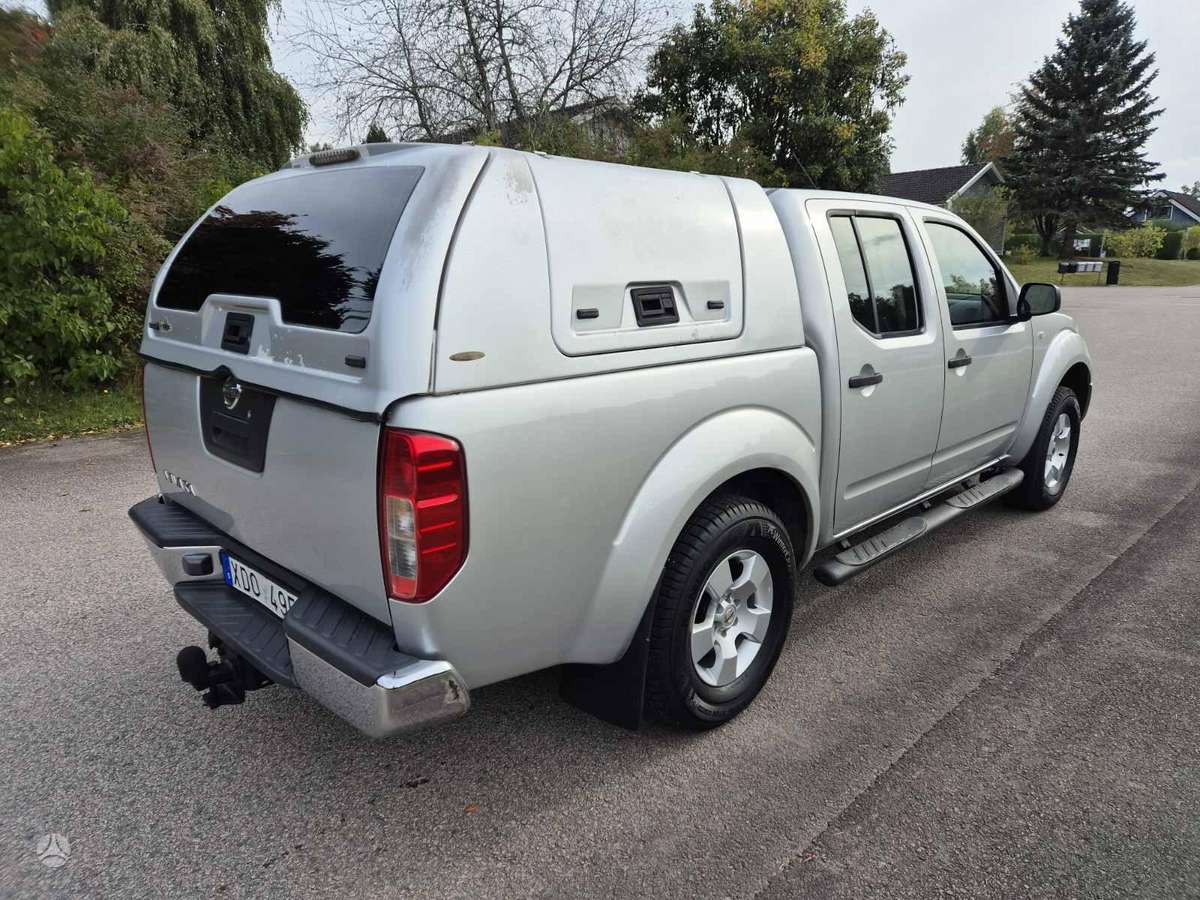 Nissan Navara 2005 — photo 7