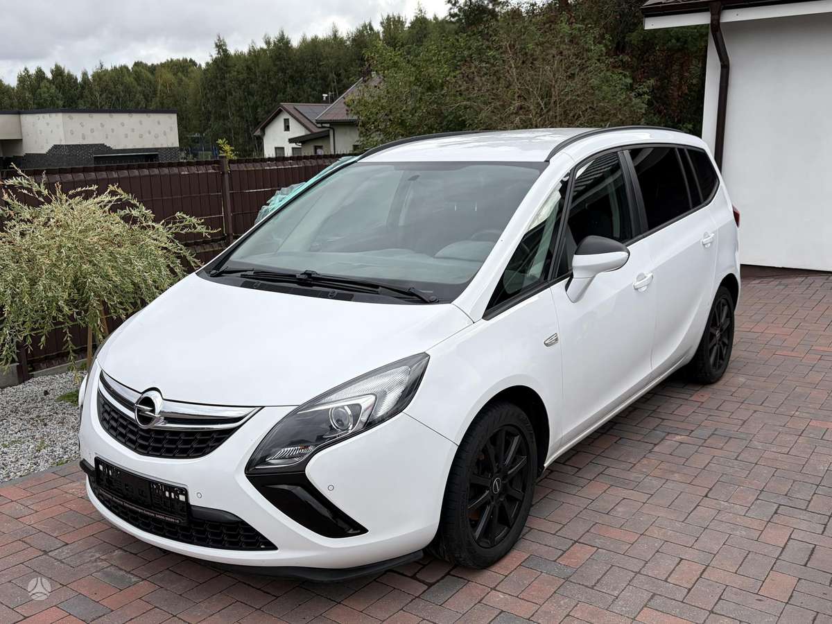 Opel Zafira 2013 — engine 1956 cm³, 110 HP (81kW)