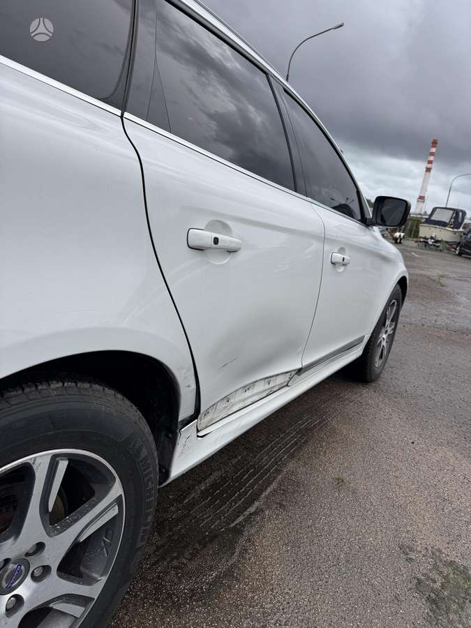 Volvo XC60 2014 — photo 10