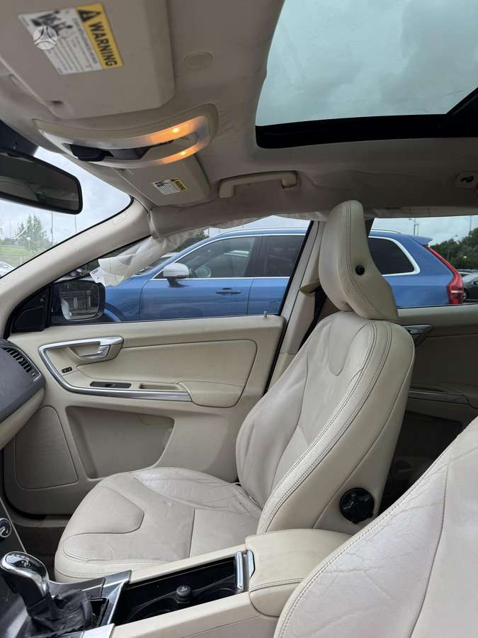 Volvo XC60 2014 — photo 8