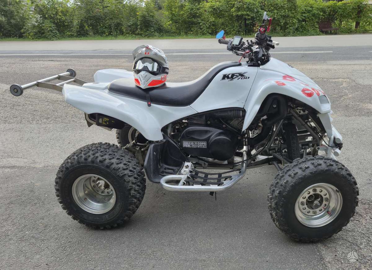 Kawasaki KFX 2007 — interior