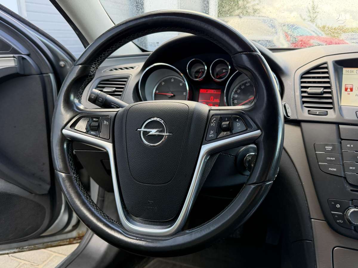 Opel Insignia 2012 — фото 13