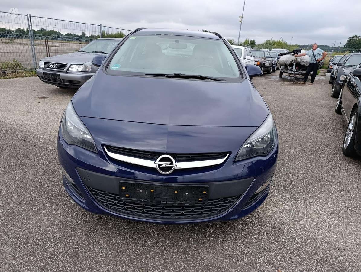 Opel Astra 2015 — photo 15