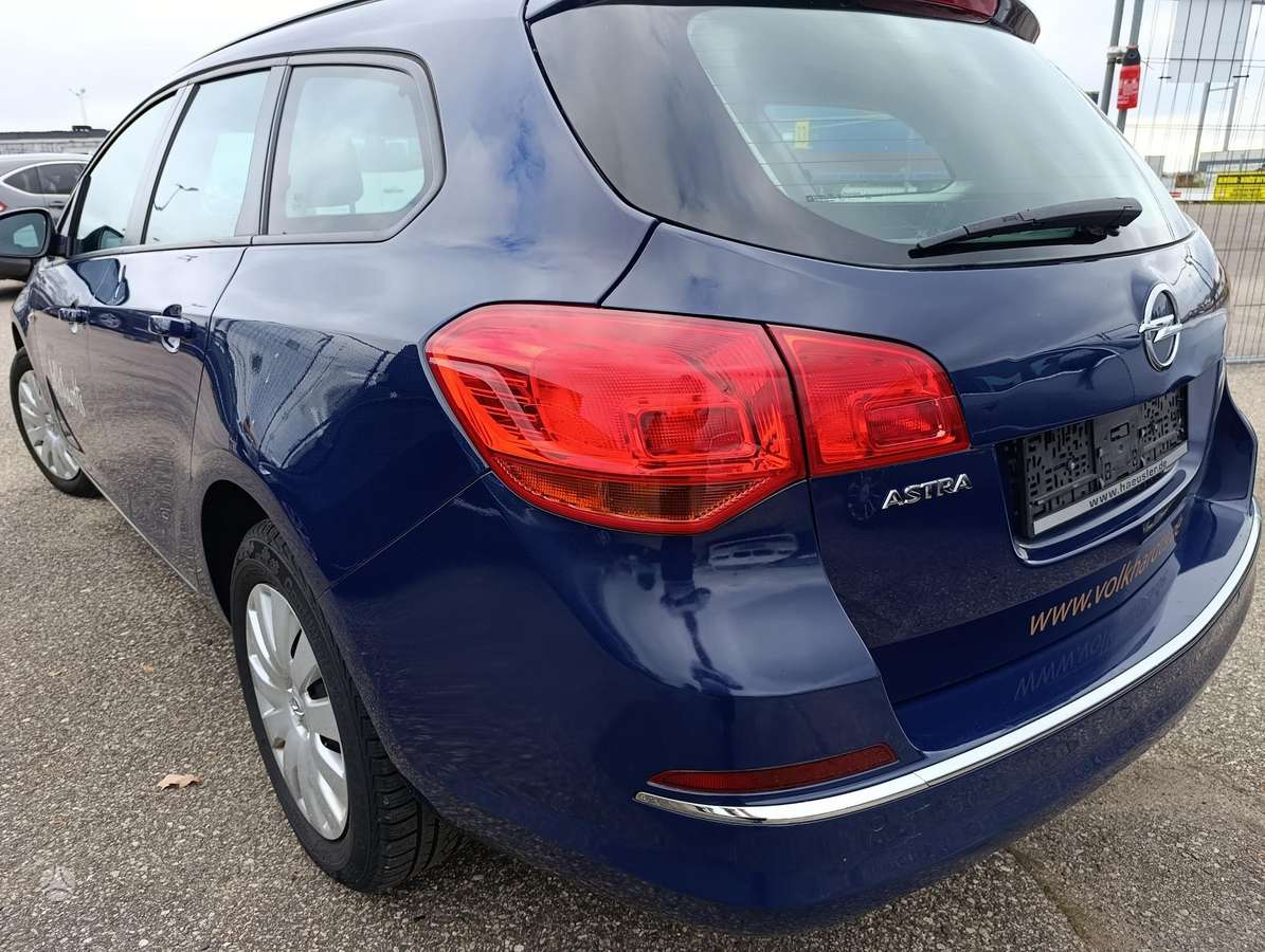 Opel Astra 2015 — engine 1598 cm³, 116 HP (85kW)