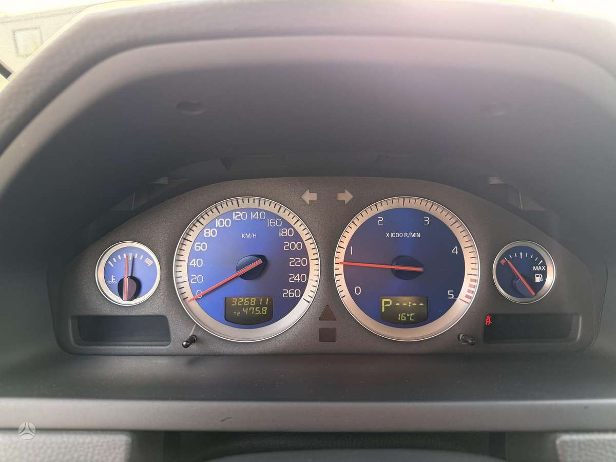 Volvo XC90 2007 — photo 25