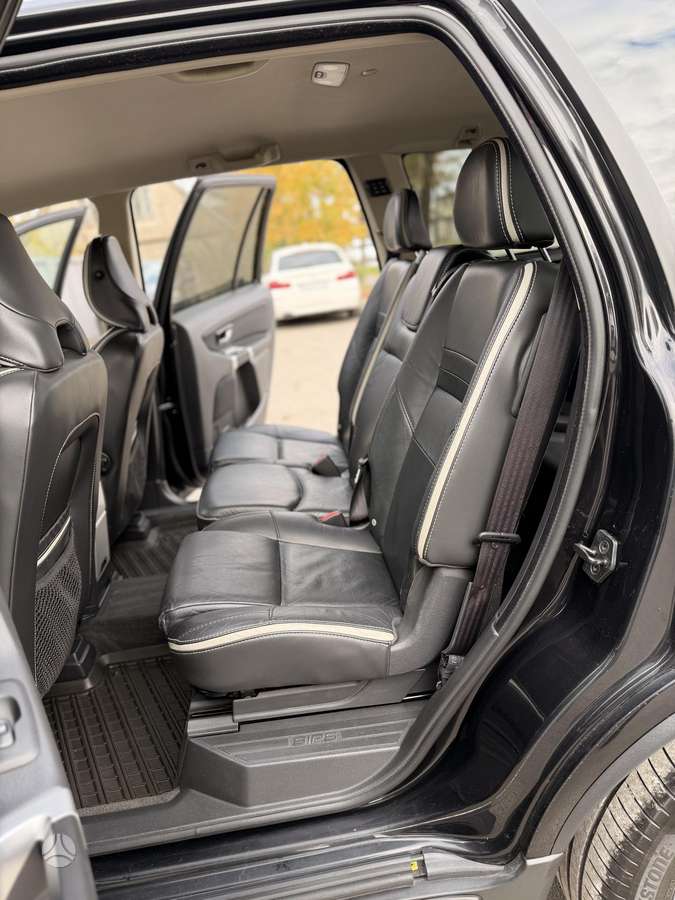 Volvo XC90 2007 — photo 31