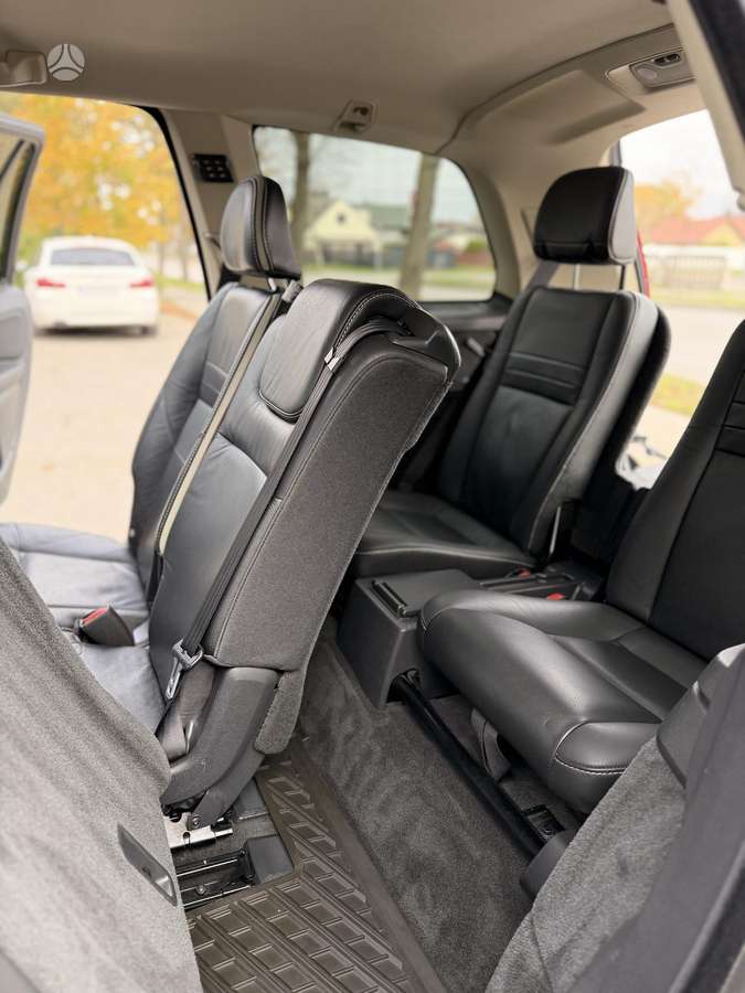 Volvo XC90 2007 — photo 32