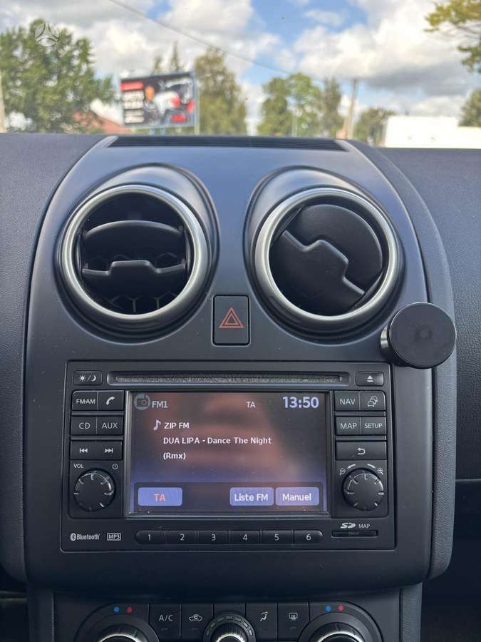 Nissan Qashqai 2012 — photo 18