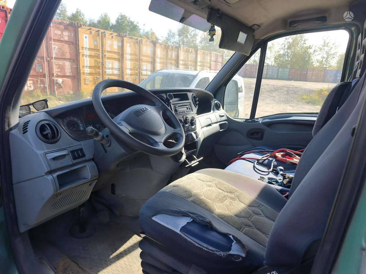 Iveco Daily 2010 — двигун 2998 cm³, 145 HP (107kW)