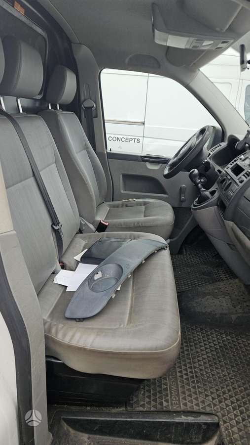 Volkswagen Transporter 2014 — photo 15